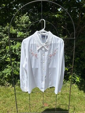 Vintage Laura Scott White Women Blouse Embroidered Button Down Long Sleeve Pink